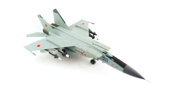 Front starboard side view of the 1/72 scale diecast model Mikoyan-Gurevich MiG-25PDS bort number "Blue 20" of the 146th Guards Fighter Aviation Regiment, V-PVO, 1990 - Hobby Master HA5610