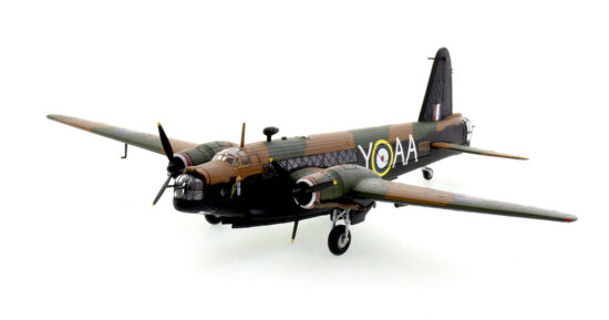 Front port side view of the 1/72 scale diecast model Vickers Wellington Mk.1C s/n R1162/AA-Y, "Soda Syphon Bomber", No.75 (NZ) Sqn, RAF, 1941 - Corgi Aviation Archive AA34811