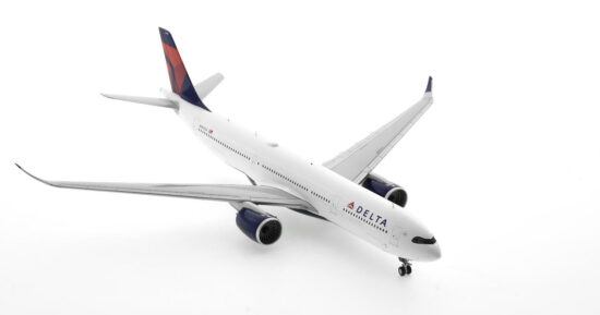 Front starboard side view of the 1/200 scale diecast model of the Airbus A330-900 NEO registration N407DX in Delta Air Lines livery - Gemini Jets G2DAL1110