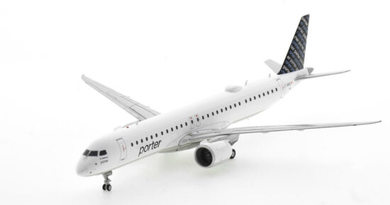 Front port side view of the 1/200 scale diecast model Embraer E195-E2 registration C-GKQL in Porter Airlines livery - Gemini Jets G2POE1230