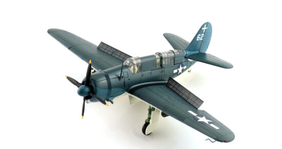 Front port side view of the 1/72 scale diecast model Curtiss SB2C-3 Helldiver  "White 62" of Bombing Squadron 18 "Sunday Punches", United States Navy, Battle of Leyte Gulf, October 1944 - Hobby Master HA2215
