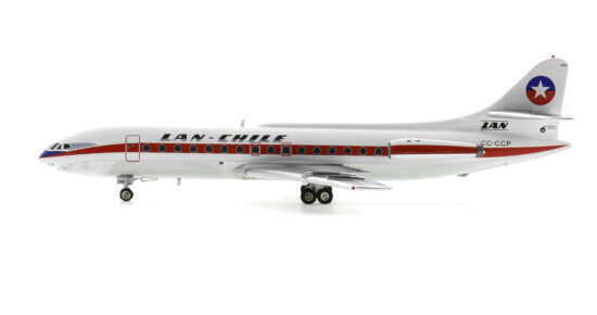 Port side view of the 1/200 scale diecast model Sud Aviation SE 210 Caravelle 10R, registration CC-CCP in LAN Chile livery, circa the early 1970s - Inflight200 IF210LA1023P