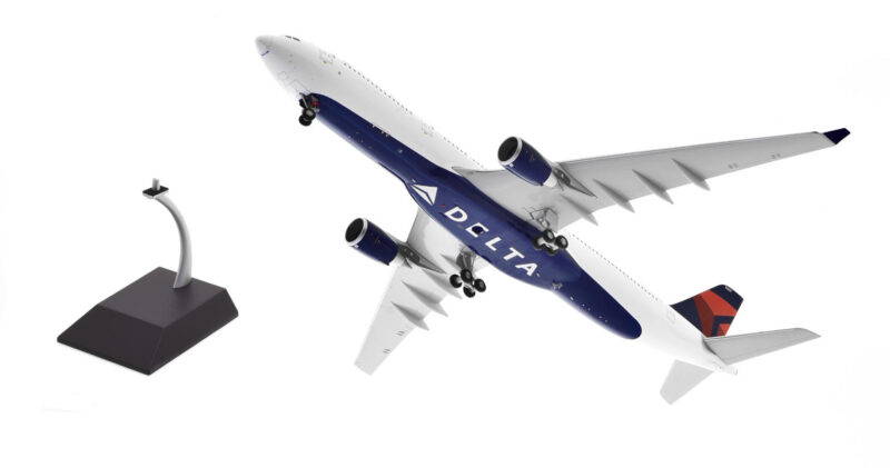 A330-300 Delta Air Lines 1/200 Diecast - G2DAL1119